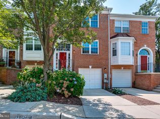18504 Carriage Walk Cir, Gaithersburg, MD 20879