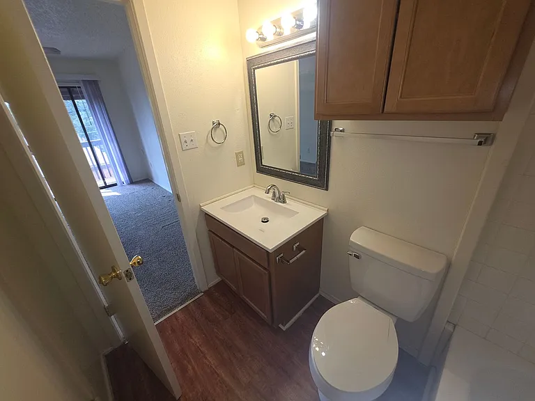 1103 Marlton St — Photo 11
