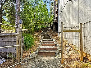 17750 Norlene Way — Photo 2