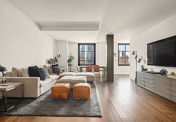 3rd image of 425 W 50th St APT 12A