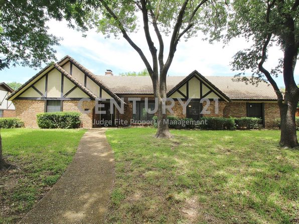1123 Wellington Dr