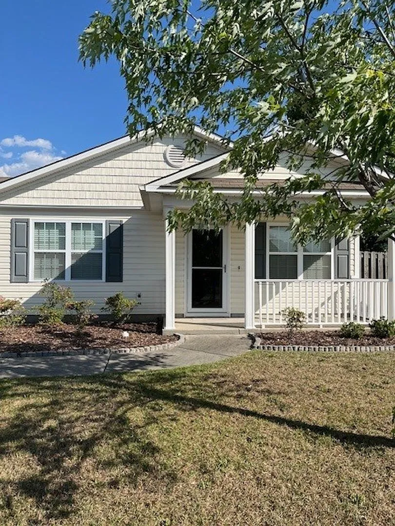 Welcome to This Single Family 3 bed/2 bath Home in Leland, NC — Photo 2
