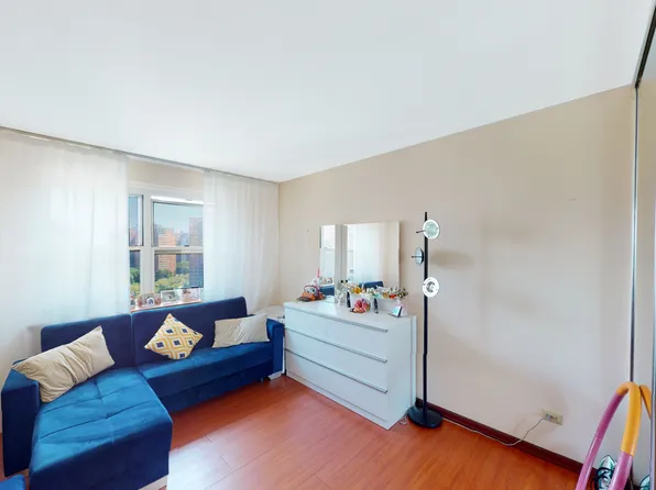 2928 West Fifth Street image 11 of 22