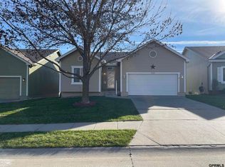 15405 Armstrong St, Omaha, NE 68116