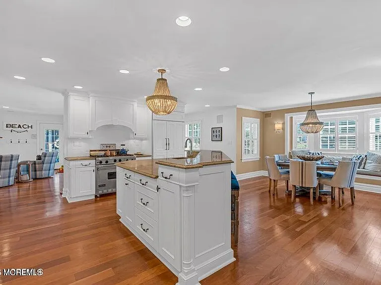 101 Neptune Pl — Photo 5