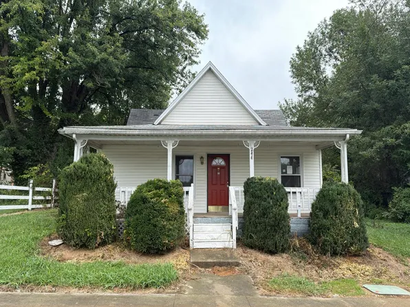 244 E Oak St, Campbellsburg, IN 47108
