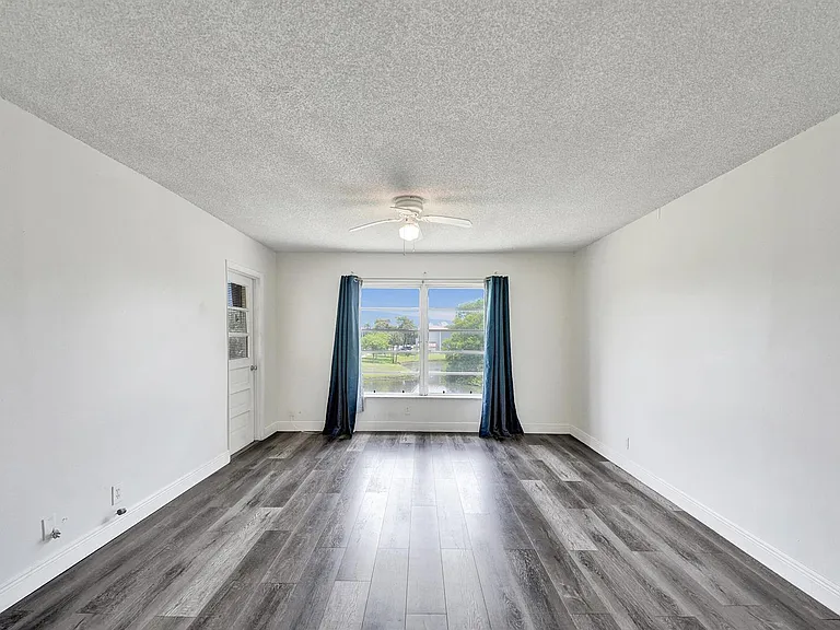 2430 NW 81st Ave #305 — Photo 38