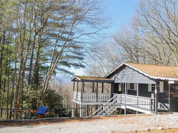 101 Walter Cir, Spruce Pine, NC 28777