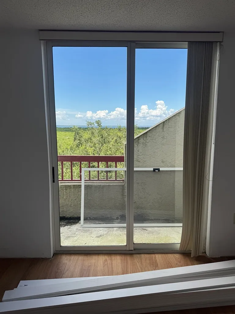2 bed, 1100 sqft, $1,800 — Photo 3