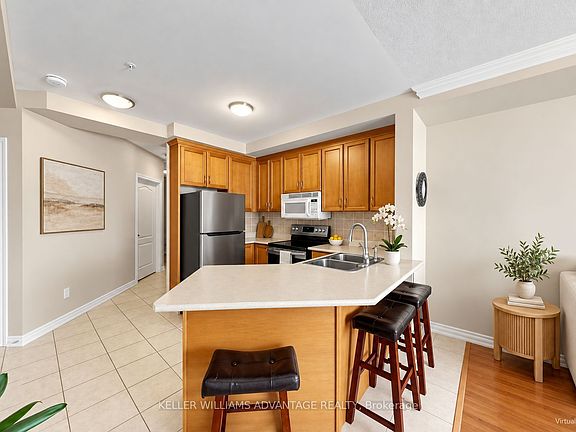 4th image of 112 Simcoe Rd #407