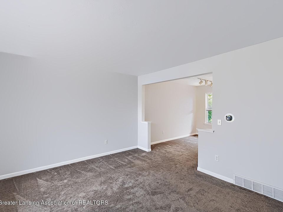 1st image of 6200 Beechfield Dr #123