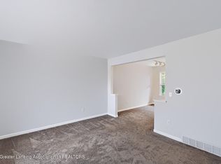 6200 Beechfield Dr #123, Lansing, MI 48911