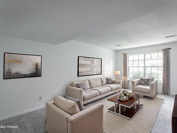 5th image of 3634 Helen Ln #A