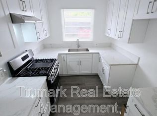110 E Randolph St, Glendale, CA 91207