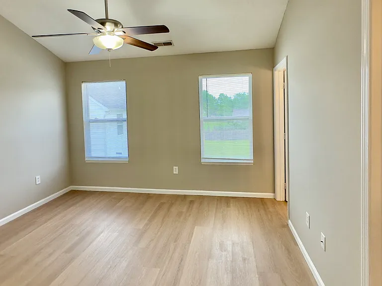 5536 Gabriels Landing Dr — Photo 8