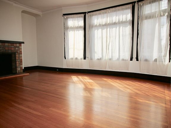 4th image of 884 31st Ave