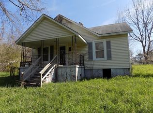 102 Maple Dr, Mount Holly, NC