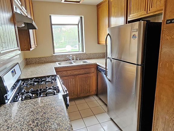 5th image of 18085 Sundowner Way Unit 605
