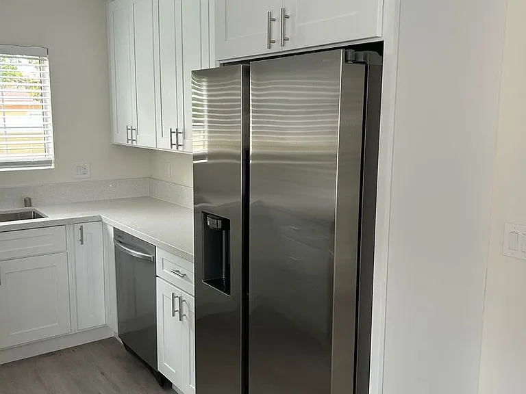 Delong Townhomes — Photo 3