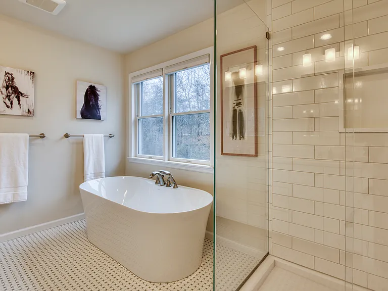 1611 Deerfield Rd — Photo 16