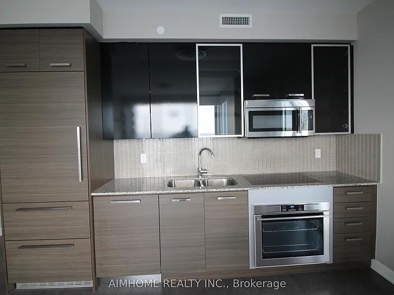 5168 Yonge St #3209 — Photo 1