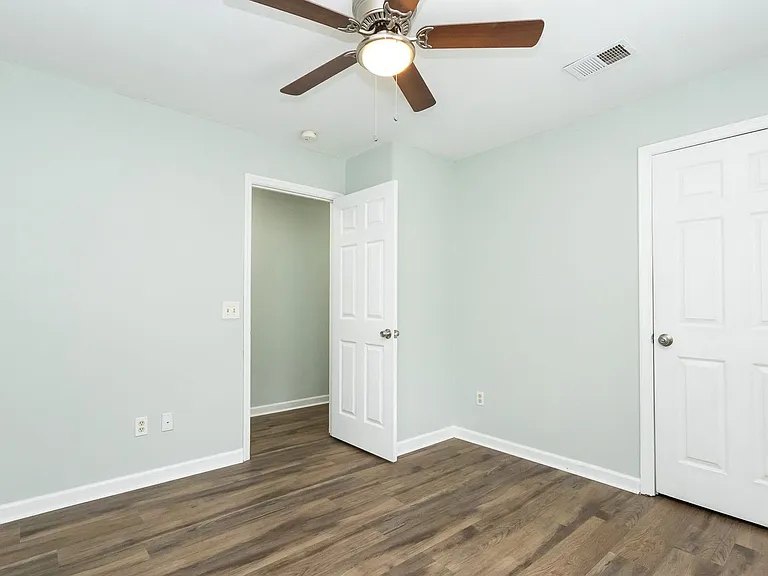 1701 Mulberry St #B — Photo 15