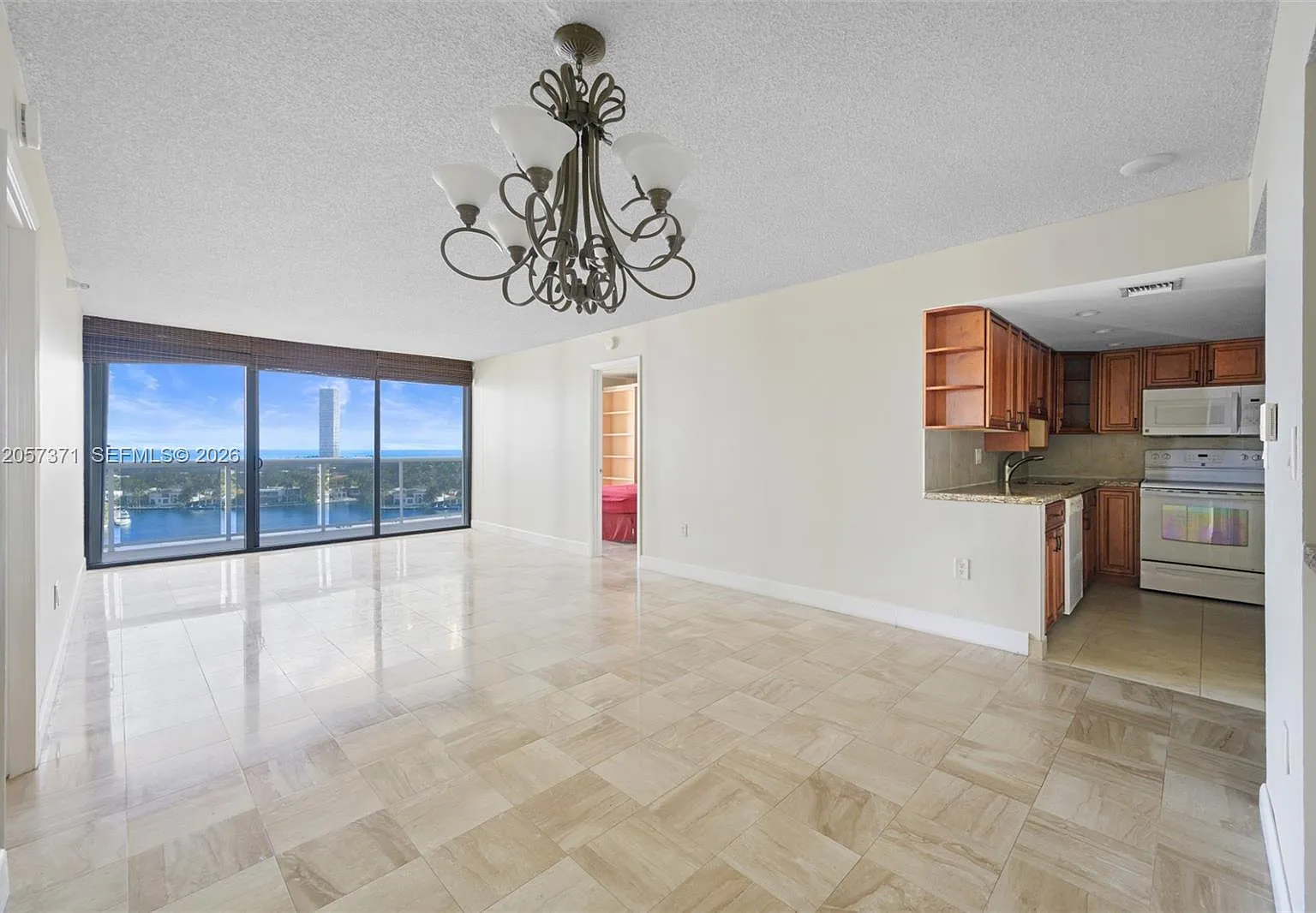 Waterview Condo — Photo 4