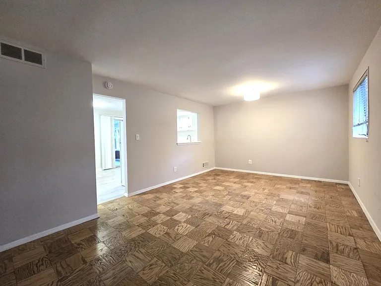 5115 Bangor Dr — Photo 12