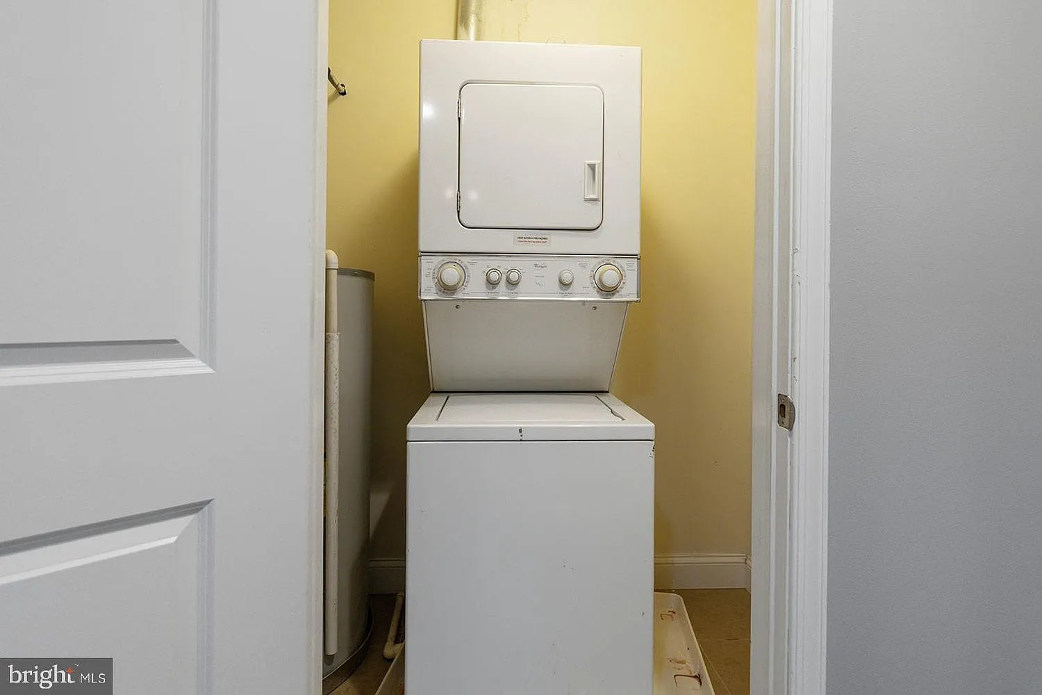 3 bed, 1.5 bath, 2252 sqft, $2,000 — Photo 4