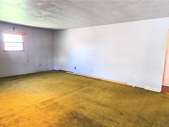 4th image of 404 Ridgelawn Ave