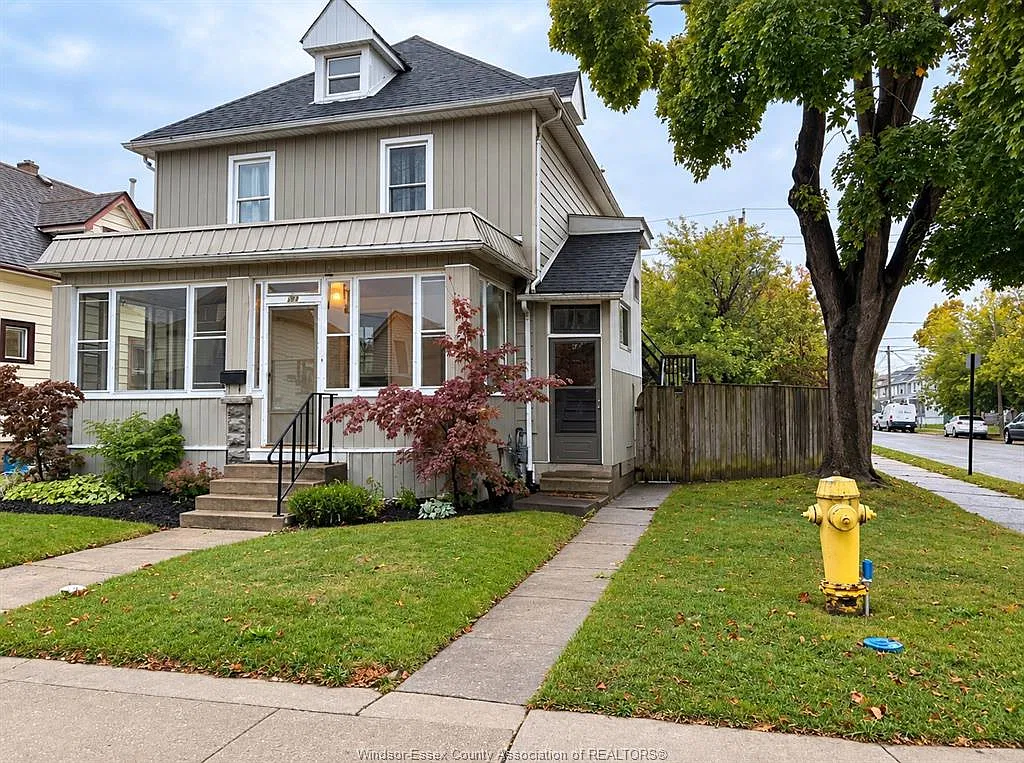 3 bed, $1,850 — Photo 1