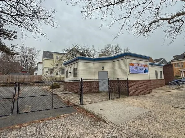 2440 Kennedy Boulevard image 1 of 25