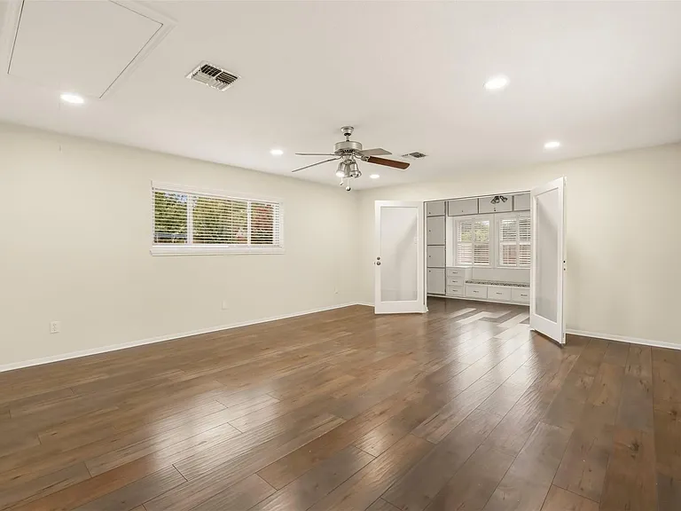 1911 Michele Dr — Photo 13