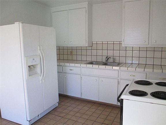 5th image of 1720 Sharrah Ln