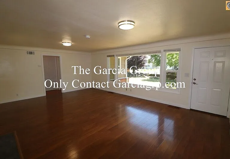 9303 SE Francis St — Photo 12