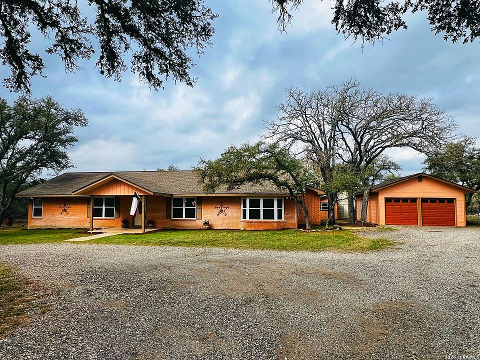 1st image of 30511 Oakview