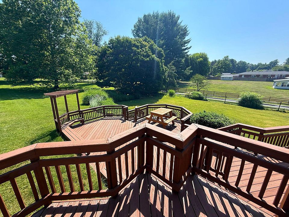 2nd image of 24513 Hanson Rd