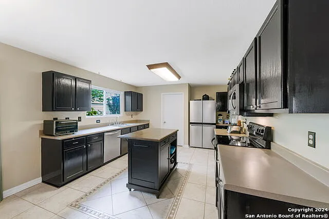 232 N Willow Way — Photo 6