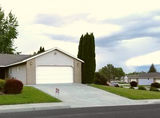 219 W Canyon Lakes Dr, Kennewick, WA