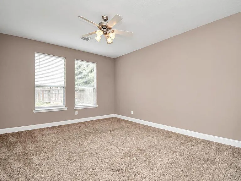 1914 Lenora Ct — Photo 29