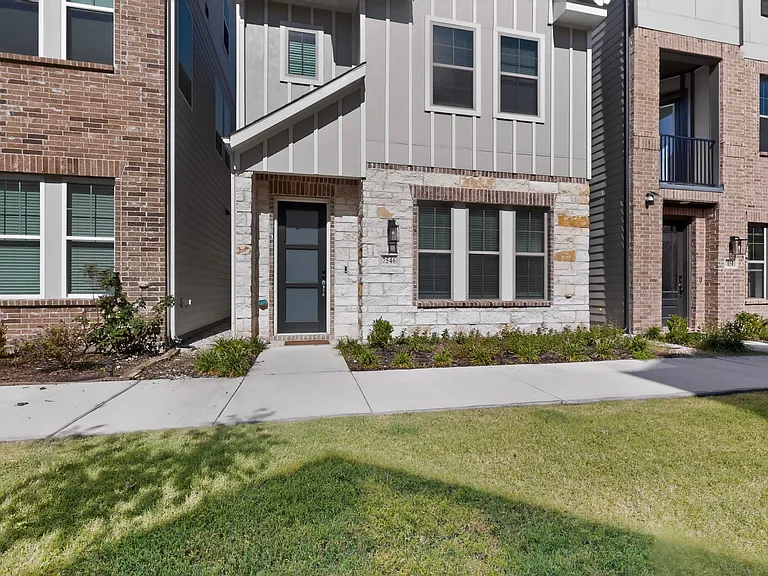 7546 Edgeware Rd — Photo 37
