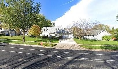 1st image of 5692 Williamsburg Way