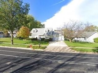 5692 Williamsburg Way, Fitchburg, WI 53719