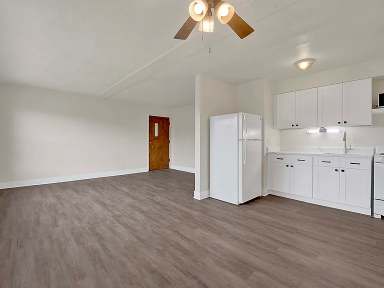 140 Ann St #10 — Photo 4