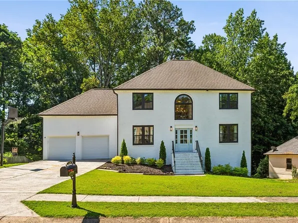 1940 Kerry Creek Dr, Marietta, GA 30066