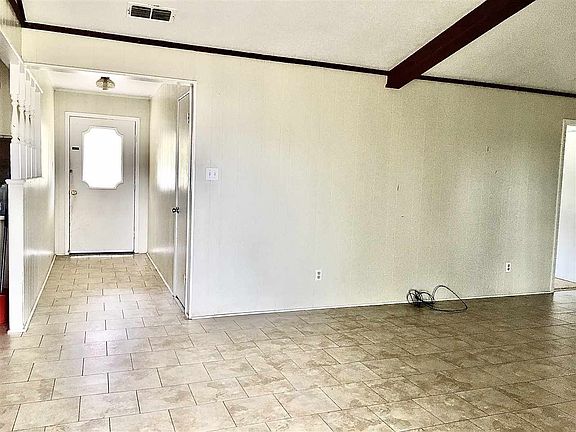 3rd image of 1370 County Road 3408