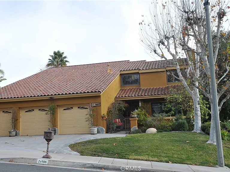 24508 Park Granada — Photo 2