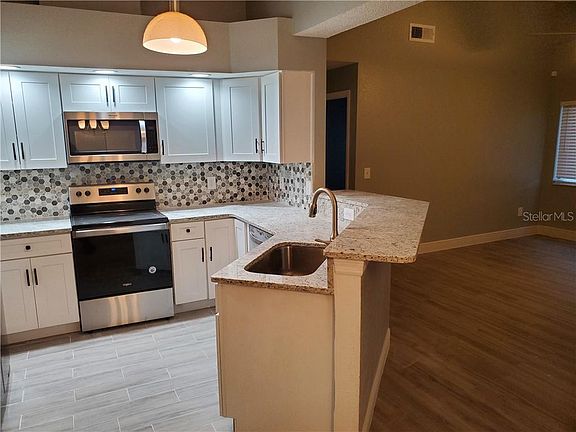 3rd image of 3312 Pell Mell Dr