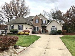 20409 Foxe Dr, Strongsville, OH