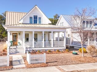 72 Boathouse Rd, Oriental, NC 28571